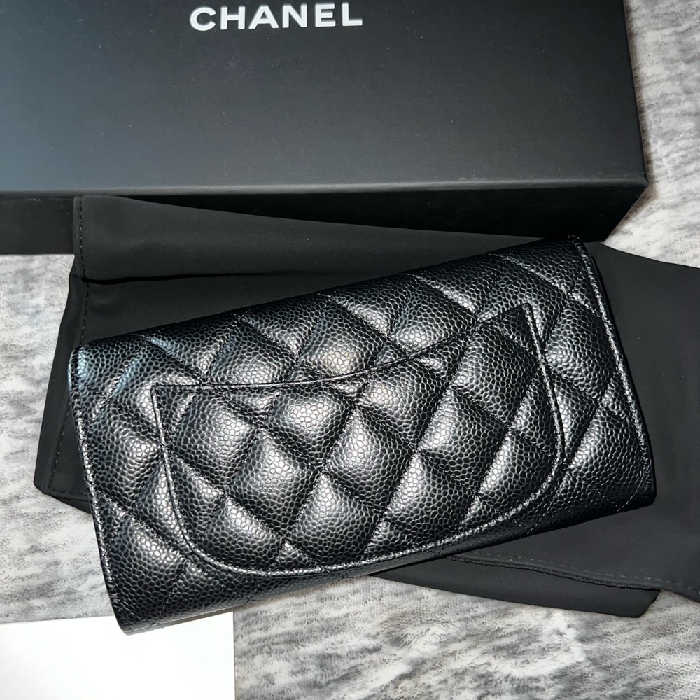 CHANEL LONG CLASSIC FLAP WALLET CAVIAR SKIN CC LOGO - Picture 2 of 11